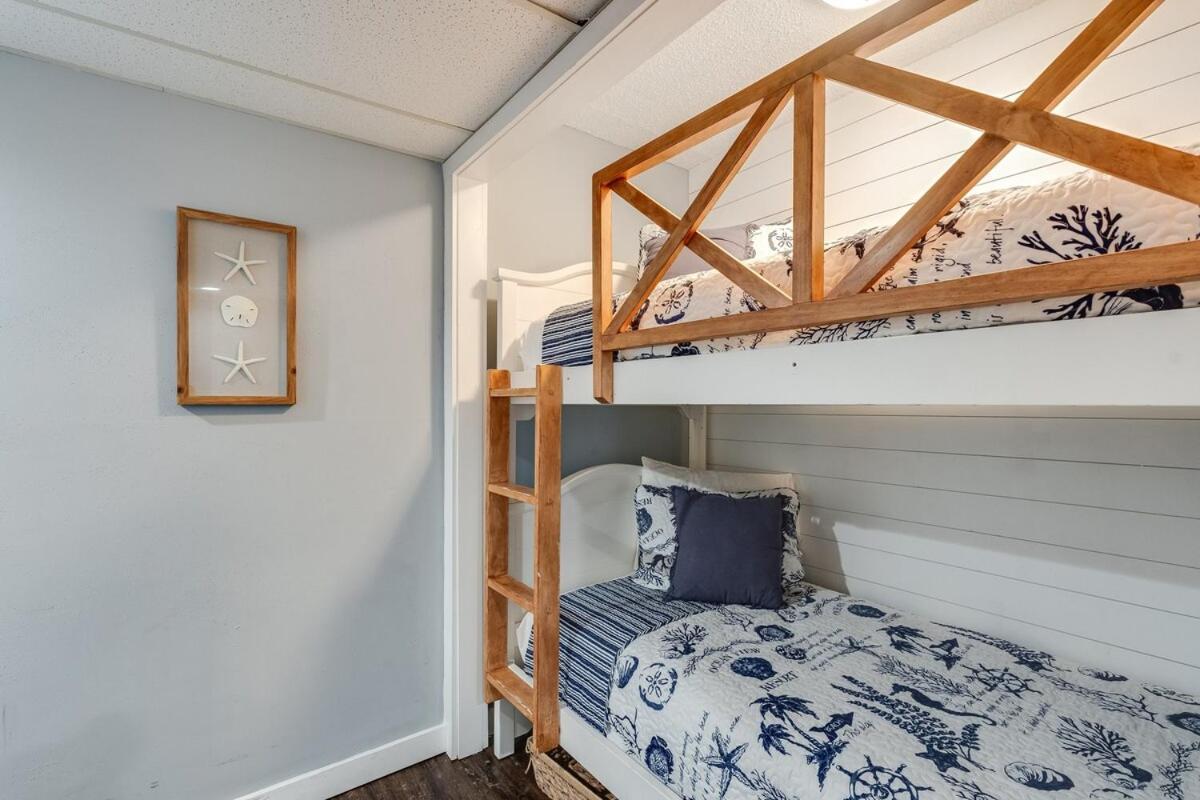 Moondrifter 804 - Sleeps 6 - 2 Bedroom 2 Ba With Bunks Hotel