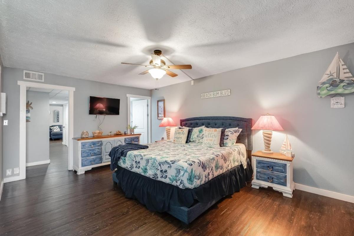 Moondrifter 804 - Sleeps 6 - 2 Bedroom 2 Ba With Bunks Hotel *