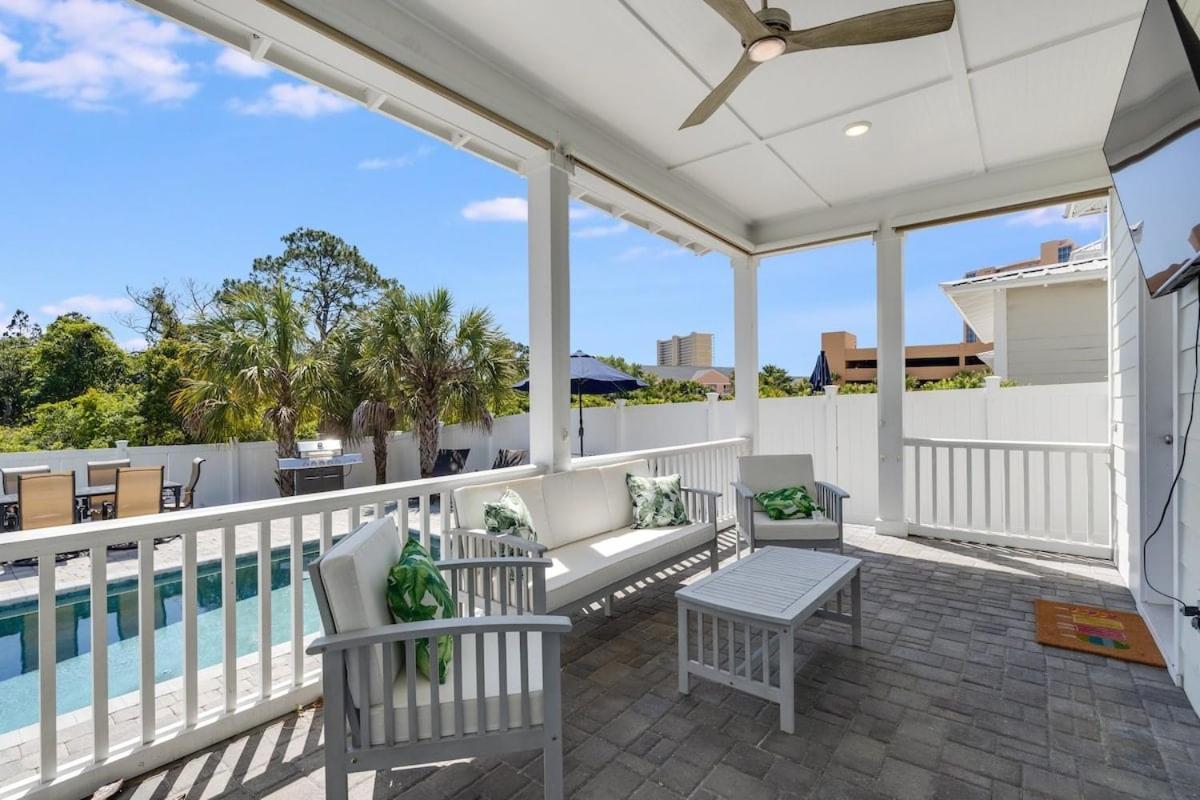 221 Sands Street - 4 Bedroom With Private Pool Holiday home