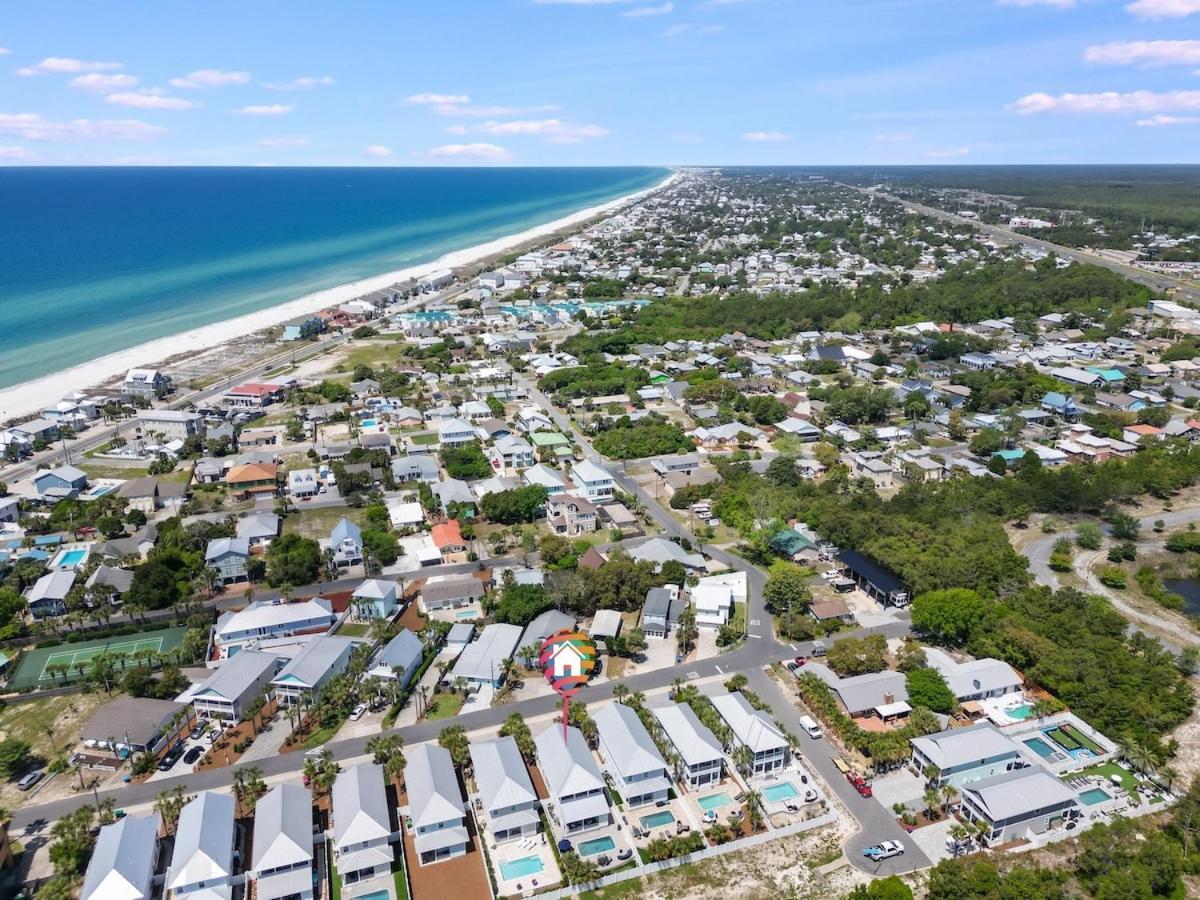 221 Sands Street - 4 Bedroom With Private Pool *