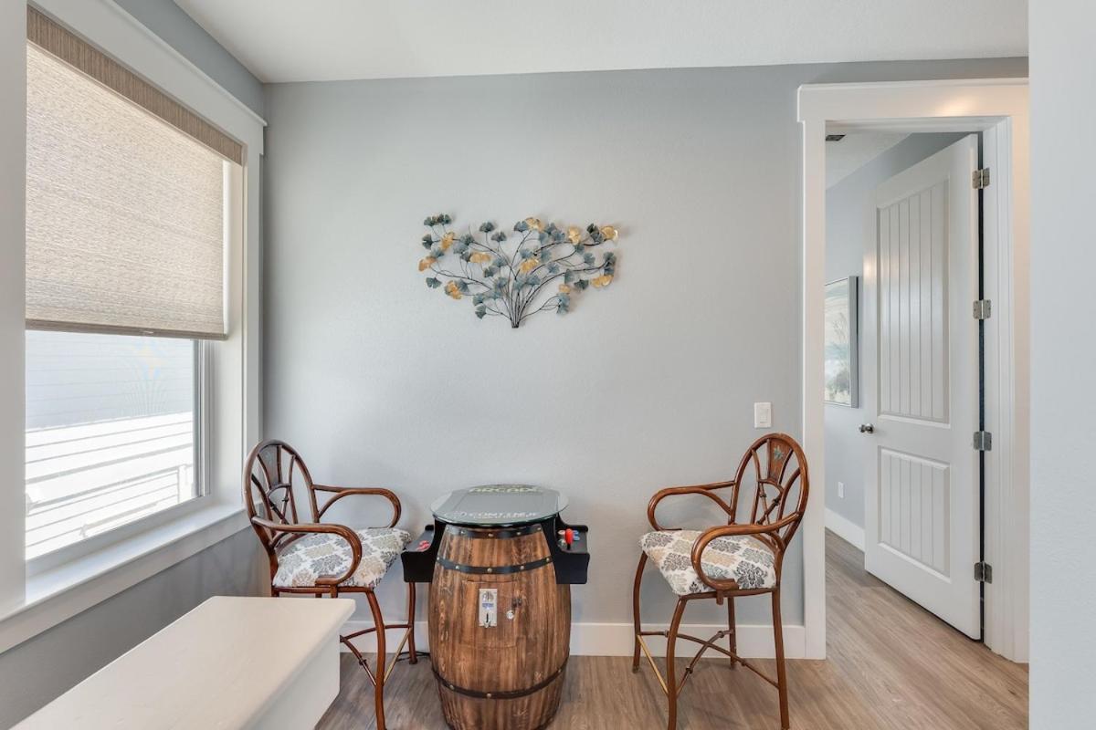 221 Sands Street - 4 Bedroom With Private Pool Holiday home *