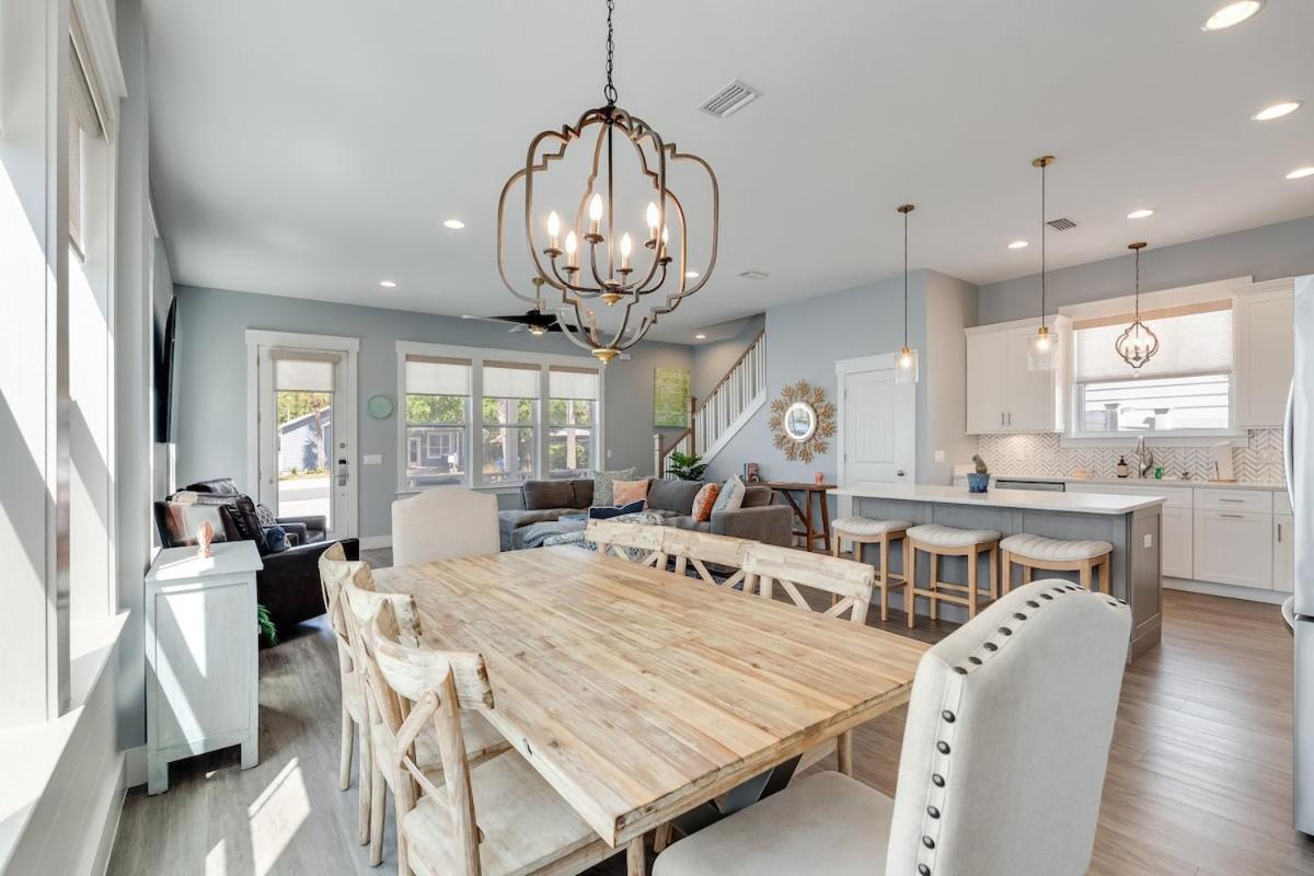 221 Sands Street - 4 Bedroom With Private Pool Holiday home *