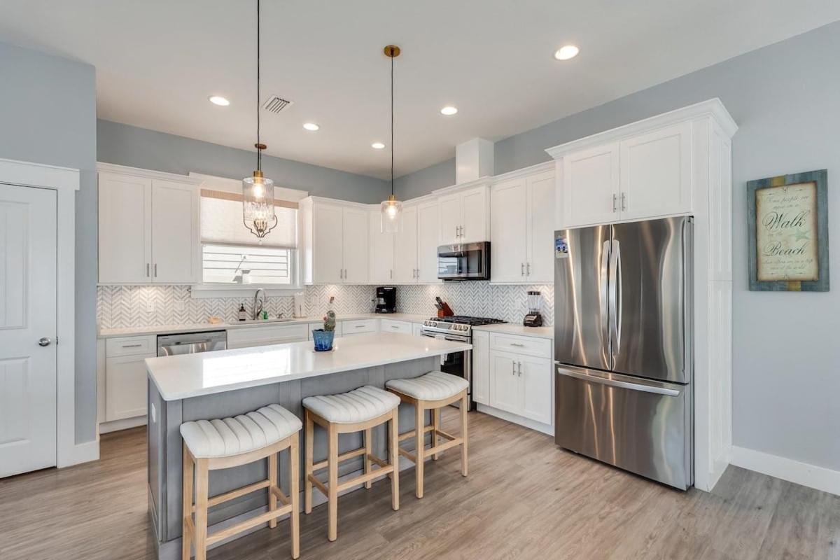 Holiday home 221 Sands Street - 4 Bedroom With Private Pool Panama City Beach