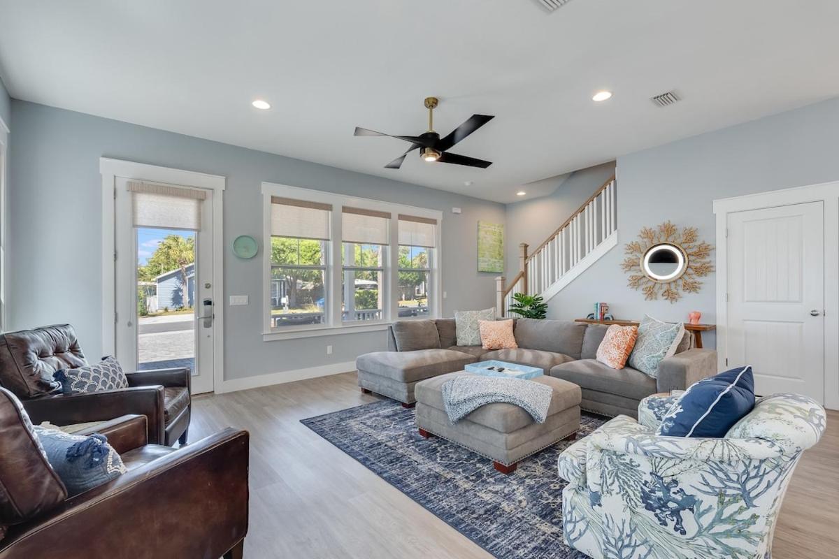 221 Sands Street - 4 Bedroom With Private Pool * Panama City Beach