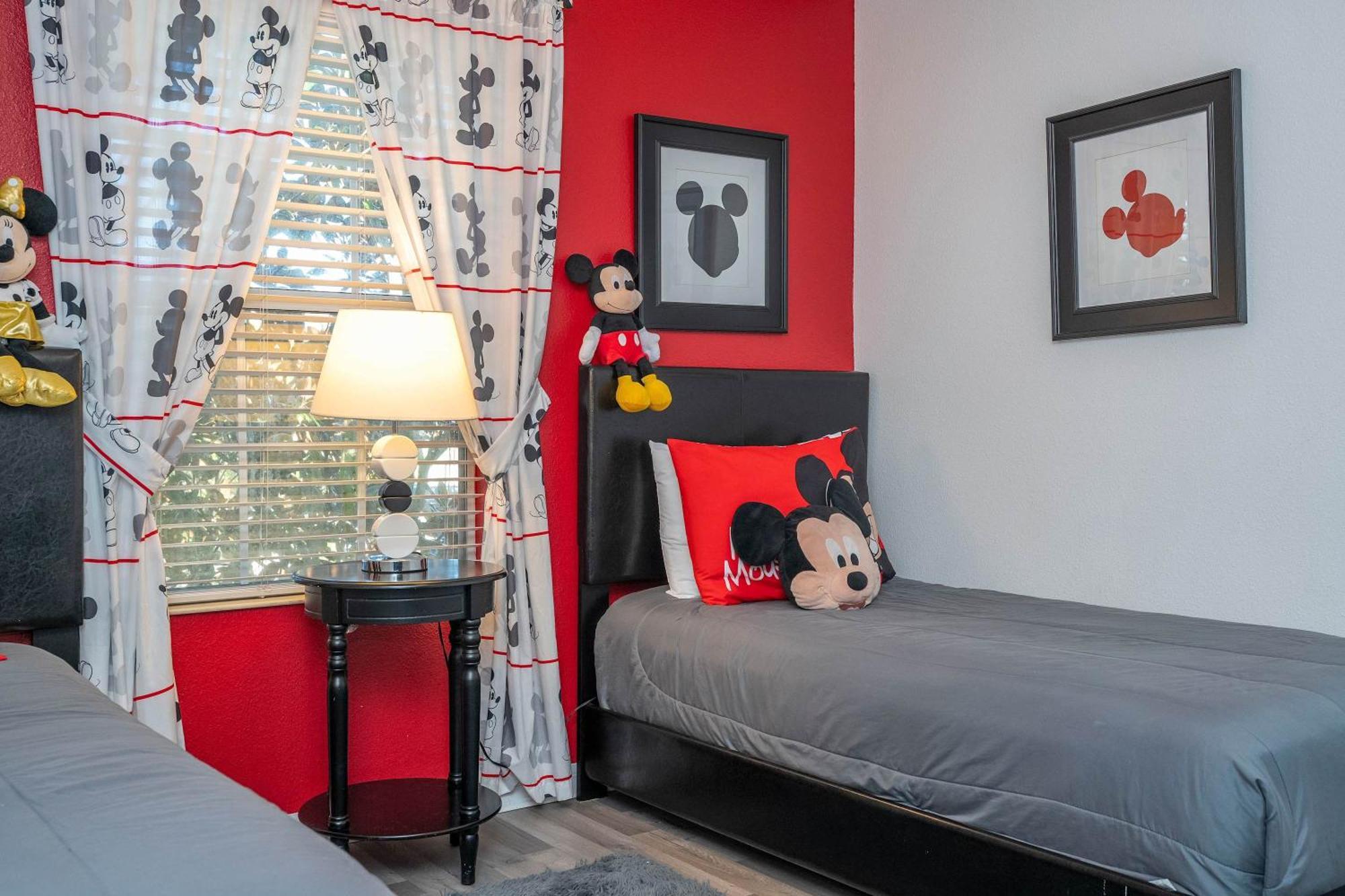 Holiday home Stunning 5bd Close To At Storey 3199 Kissimmee