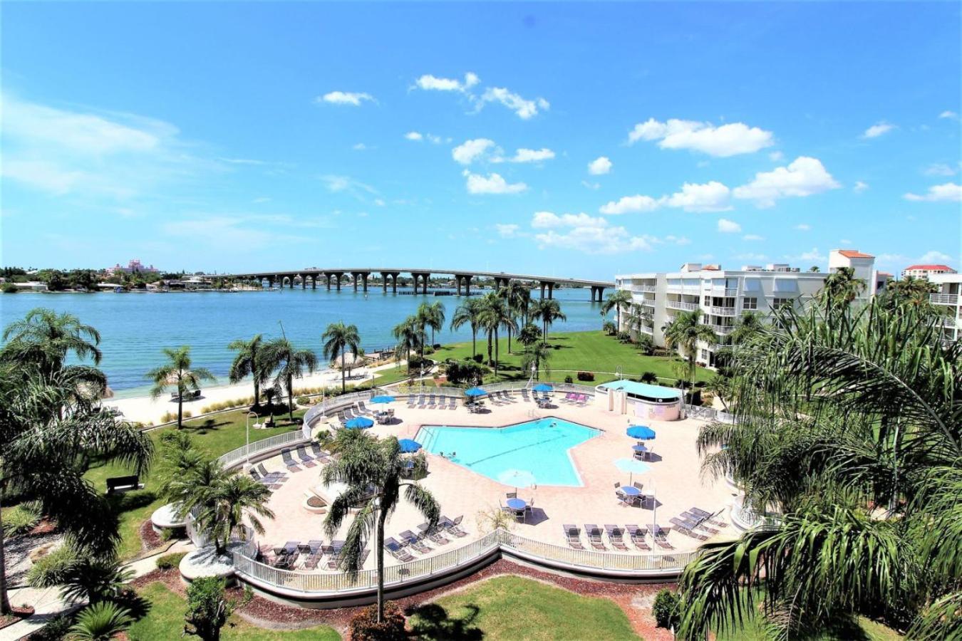 Bahia Vista Ground Floor 2 Bedroom 131 Tierra Verde