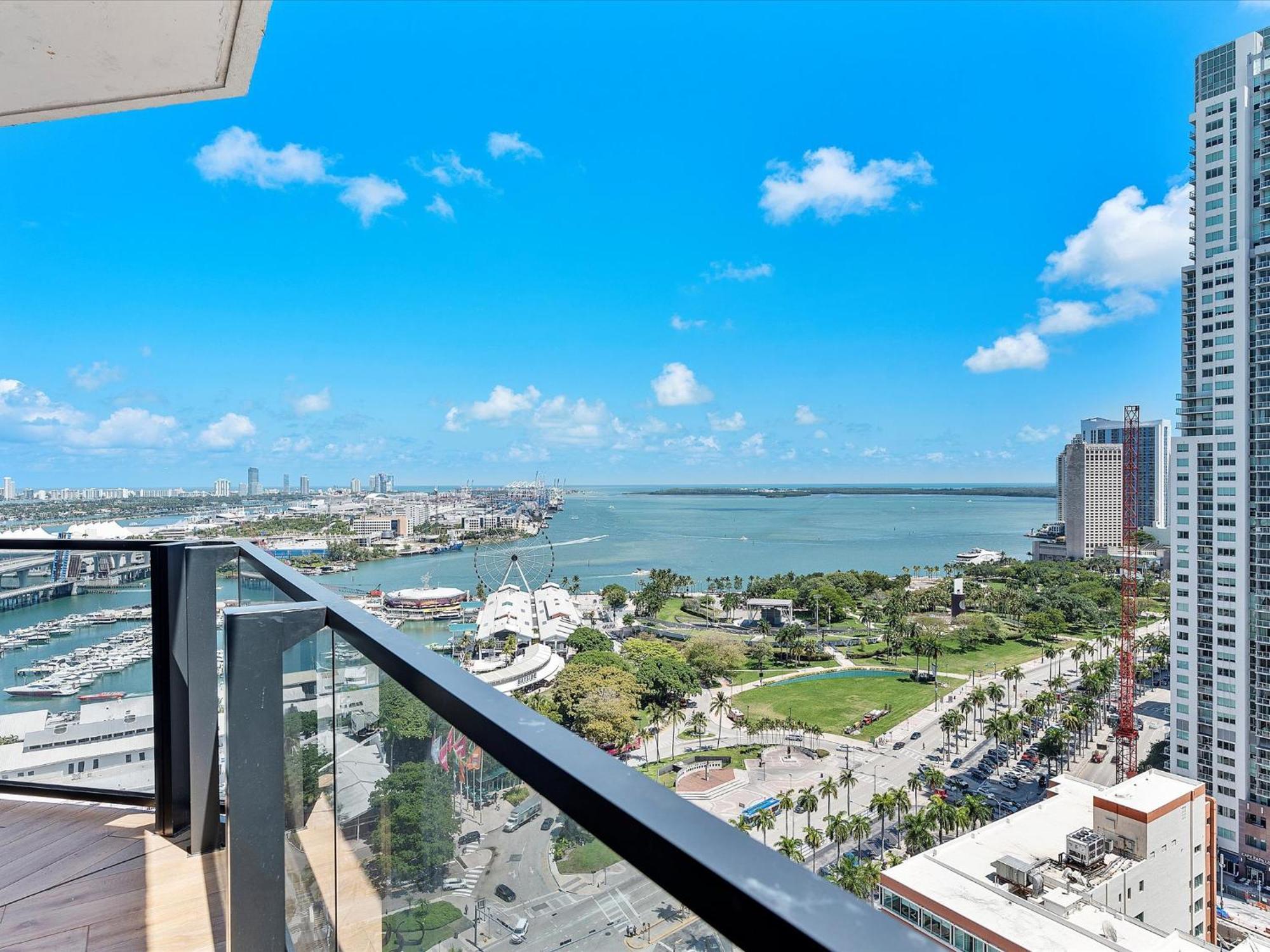 Downtown By Vacation Apartment *