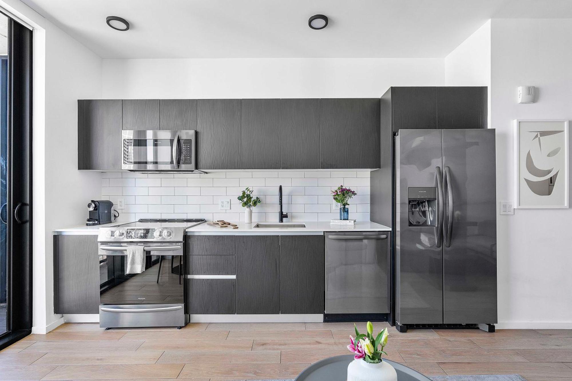 Downtown By Vacation Apartment