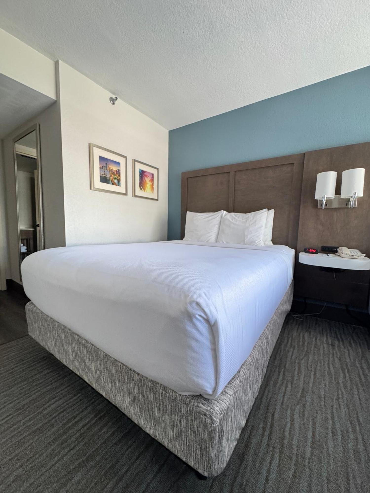 Comfort & Downtown Brickell-port Of Hotel