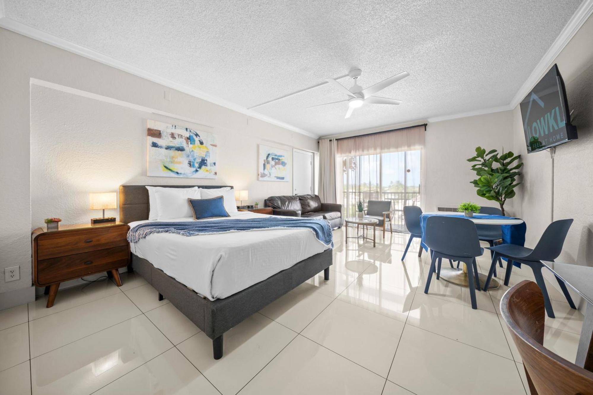 Boca Plaza Hotel 3*