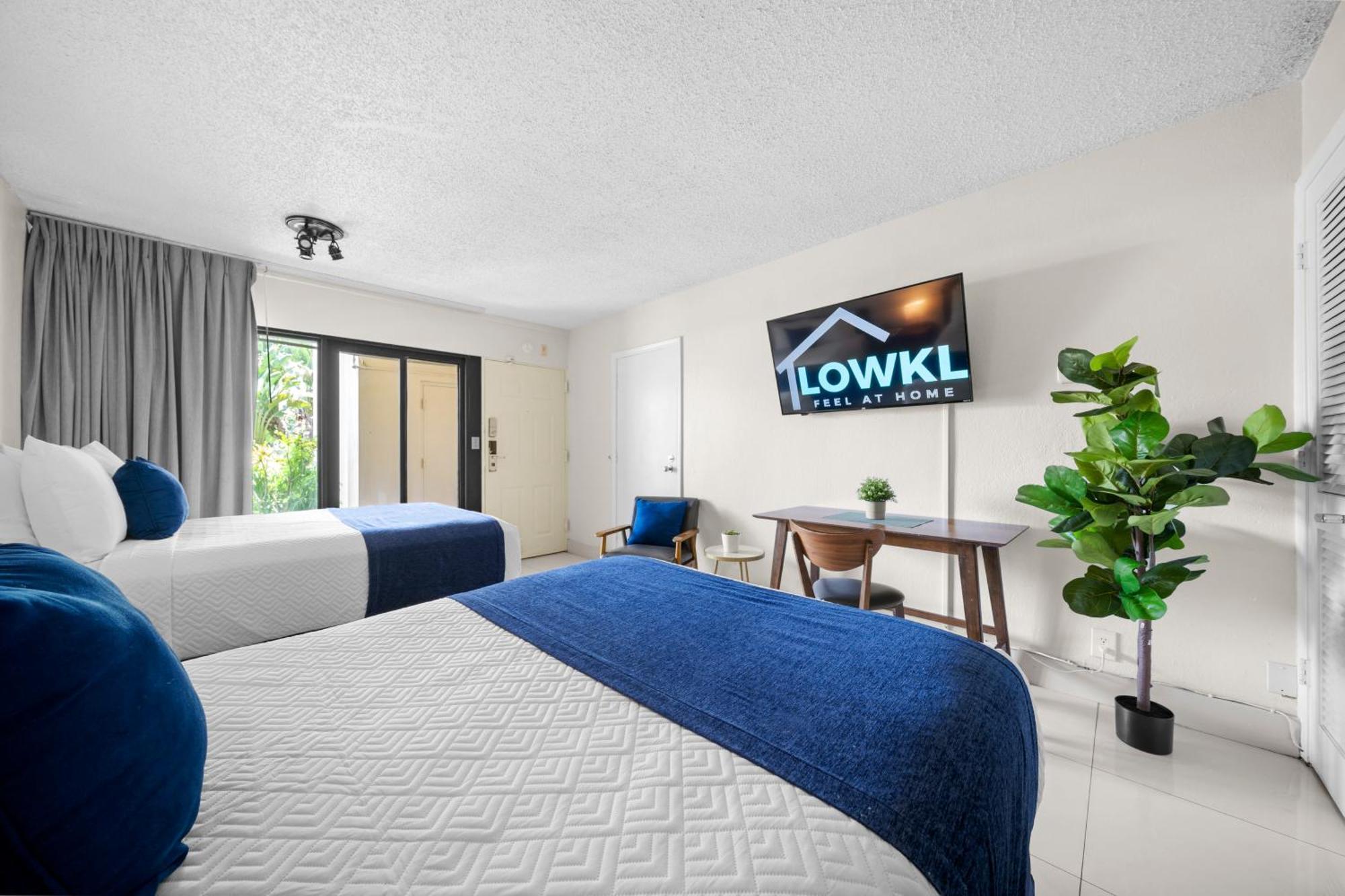 Boca Plaza Hotel 3*