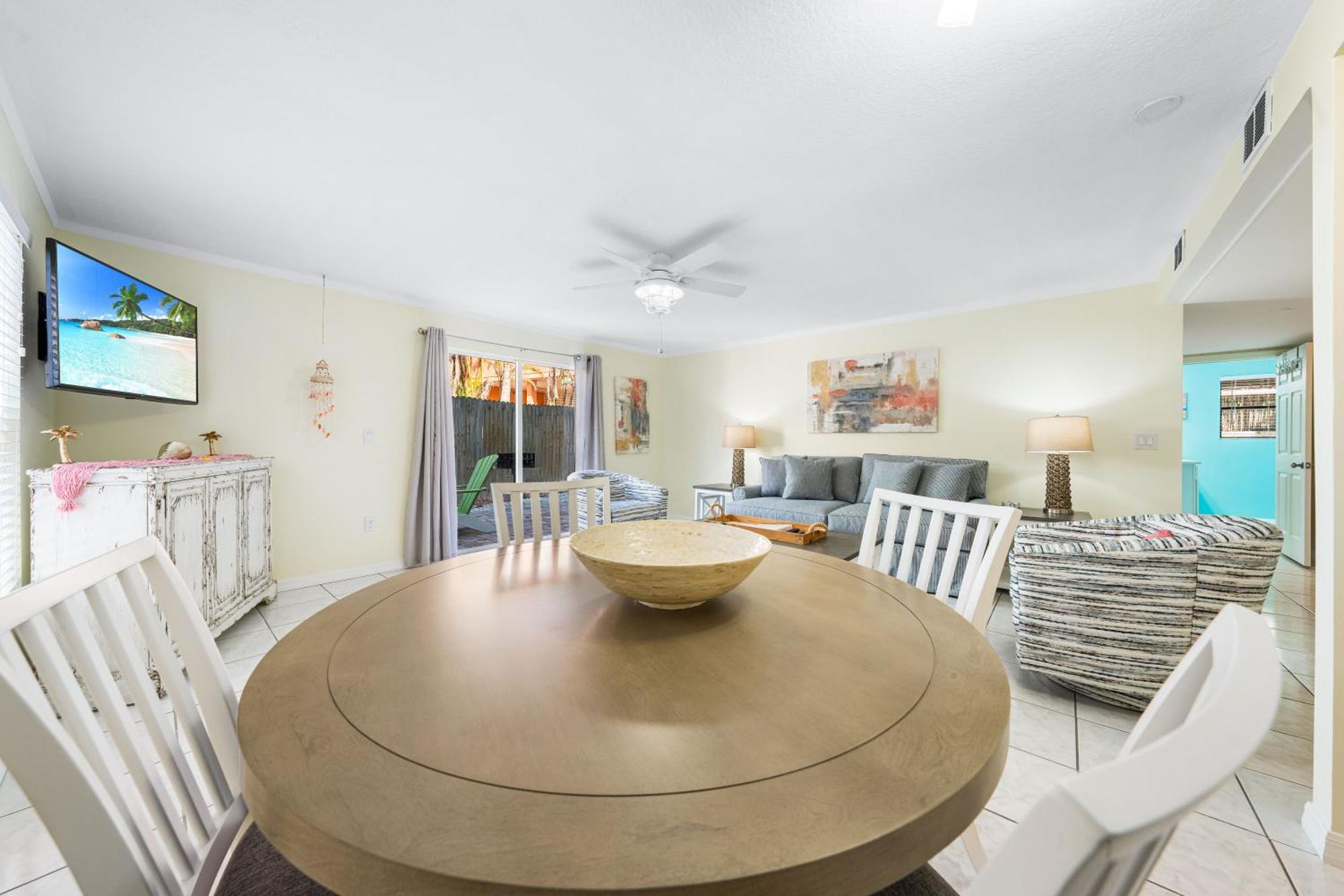 Apartment Living The Dream By Beachside Management Siesta Key