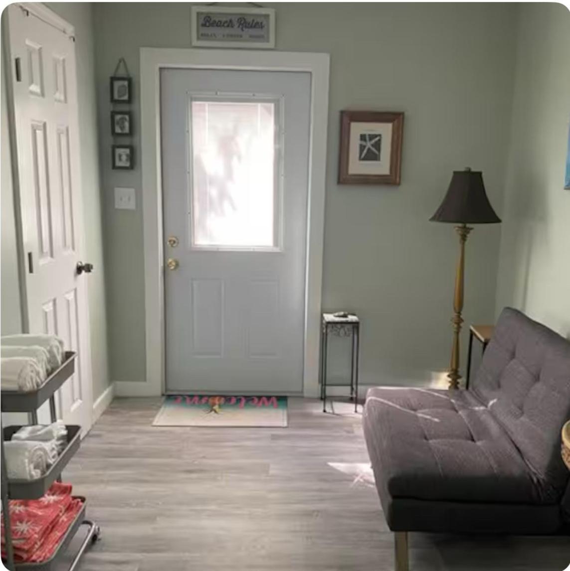 Option1 3 Bedroom House Only Option2 Studio Cottage Only Option3 House Plus Cottage Fenced Backyard Private Patio Areas Grill Firepit Plenty Parking! Quick Access 10 Min To Beach Airport Delray West Palm Lake Worth Beach