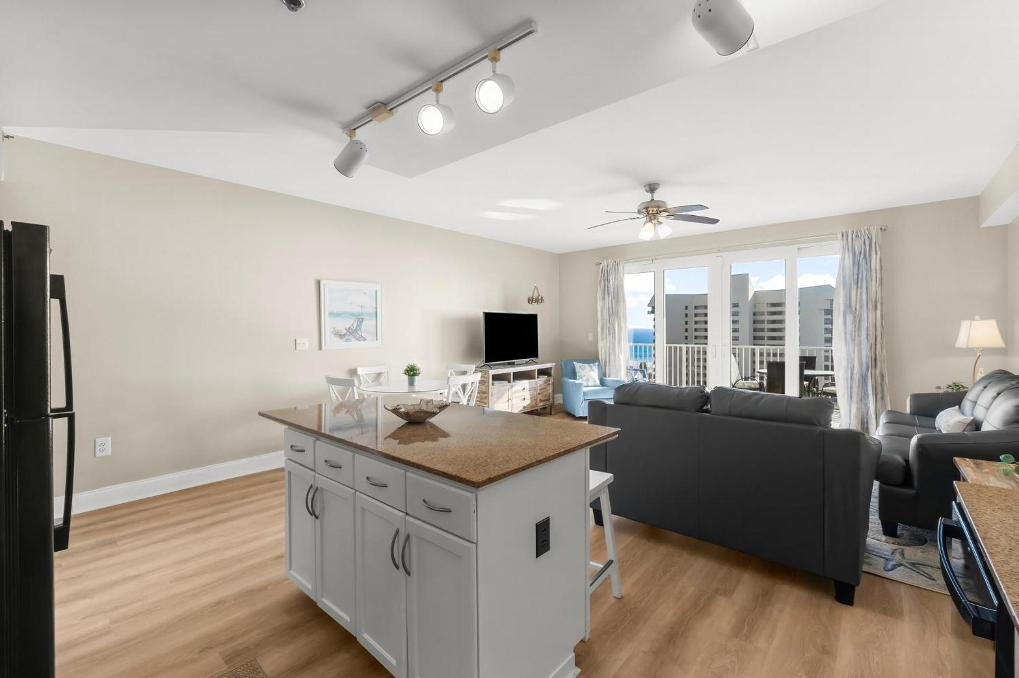 Our Little Sea'cret At Laketown Wharf #713 By Nautical Holiday home Panama City Beach