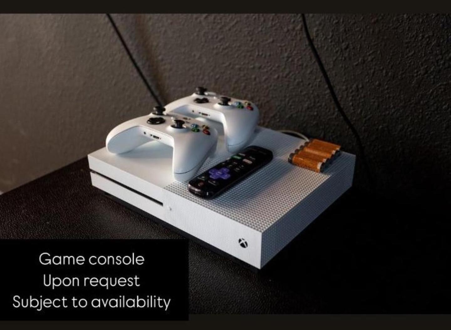 331-8-pc-perfectly Furnished With Games And Movie