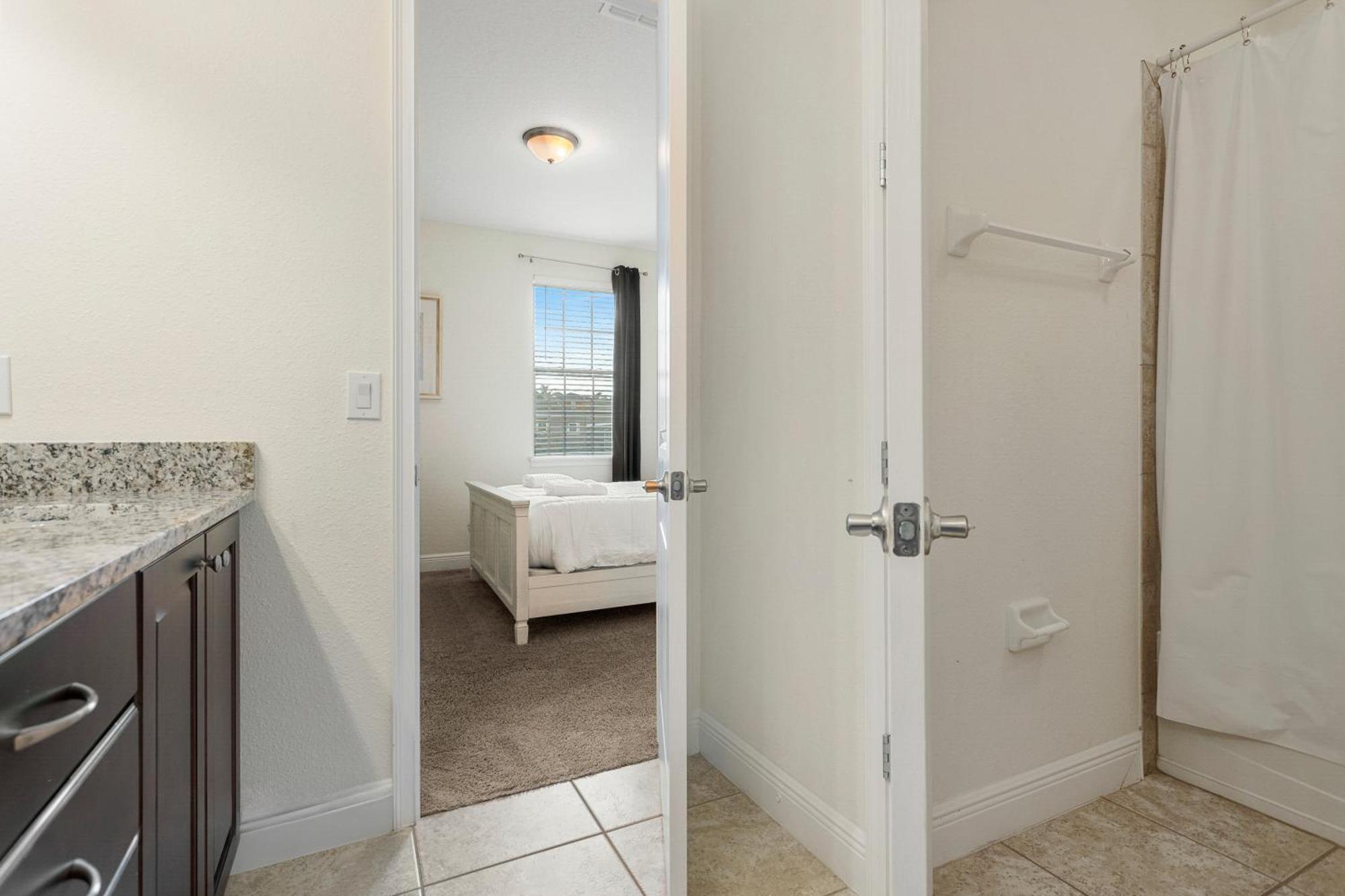Holiday home 331-8-pc-perfectly Furnished With Games And Movie *