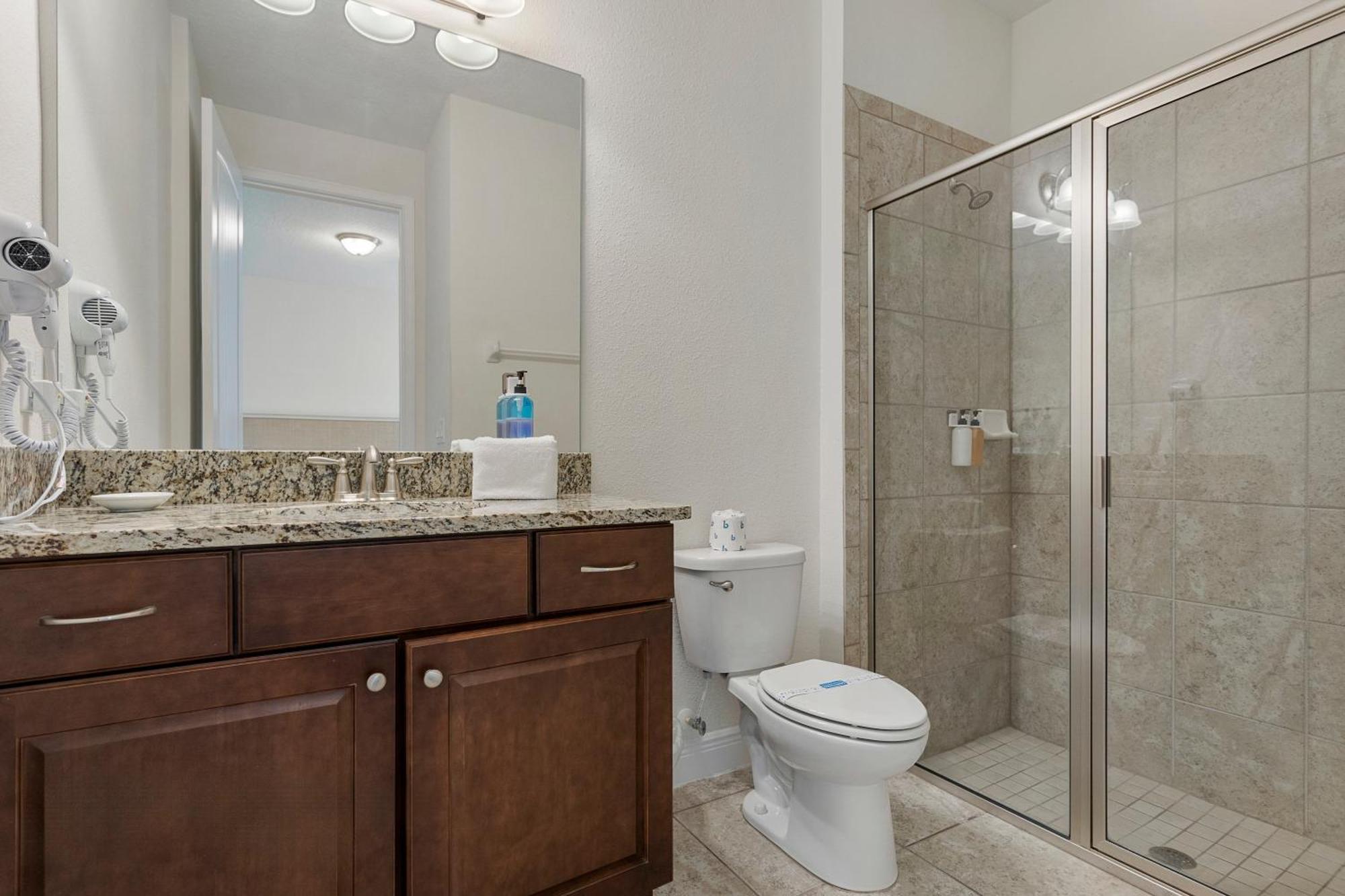 331-8-pc-perfectly Furnished With Games And Movie Orlando