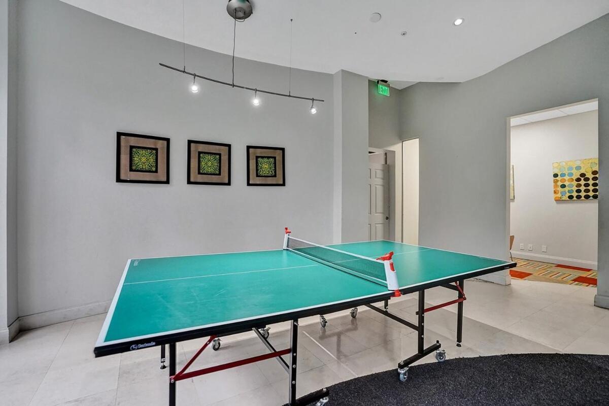 Apartment Luxury Oceanfront 3 Bedroom On The 16 Floor