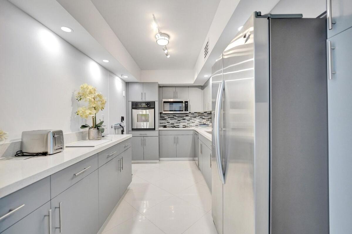 Apartment Luxury Oceanfront 3 Bedroom On The 16 Floor *