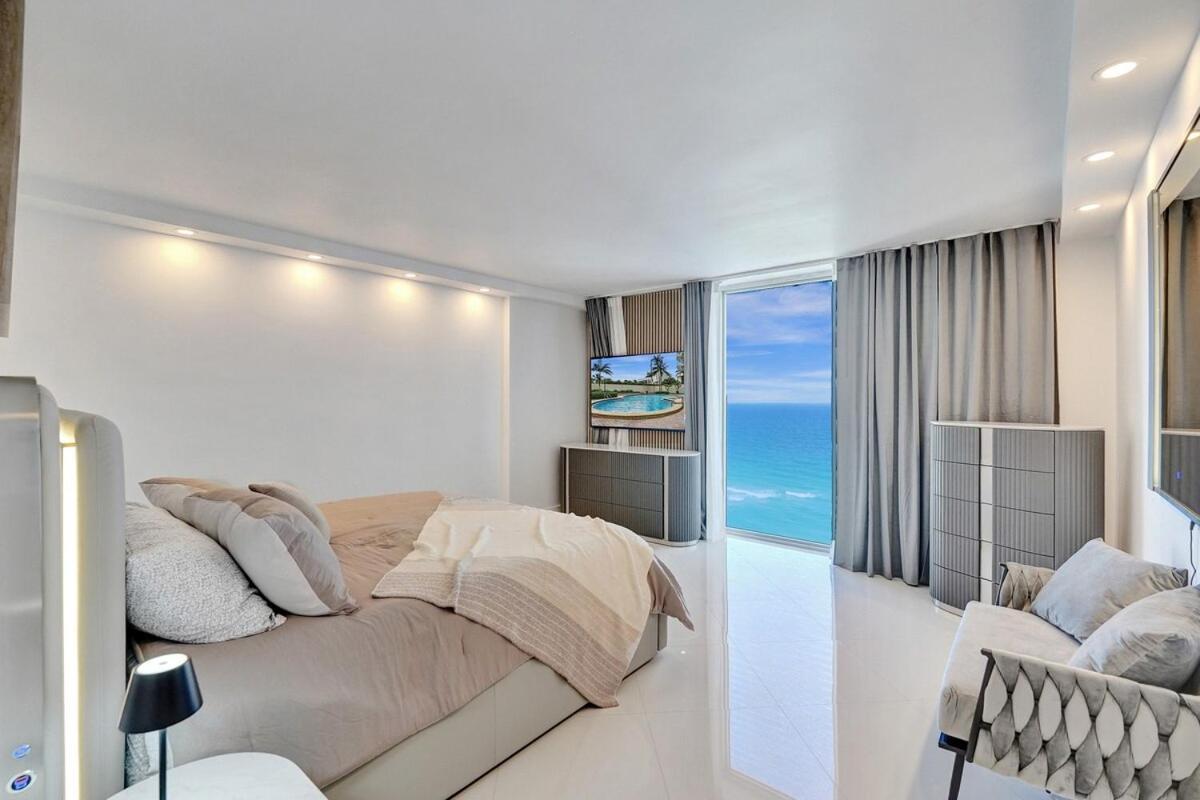 Luxury Oceanfront 3 Bedroom On The 16 Floor Apartment *