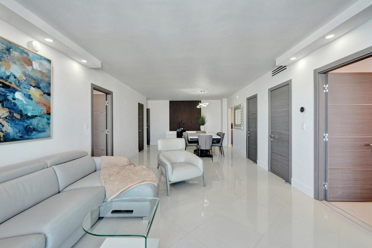 Apartment Luxury Oceanfront 3 Bedroom On The 16 Floor