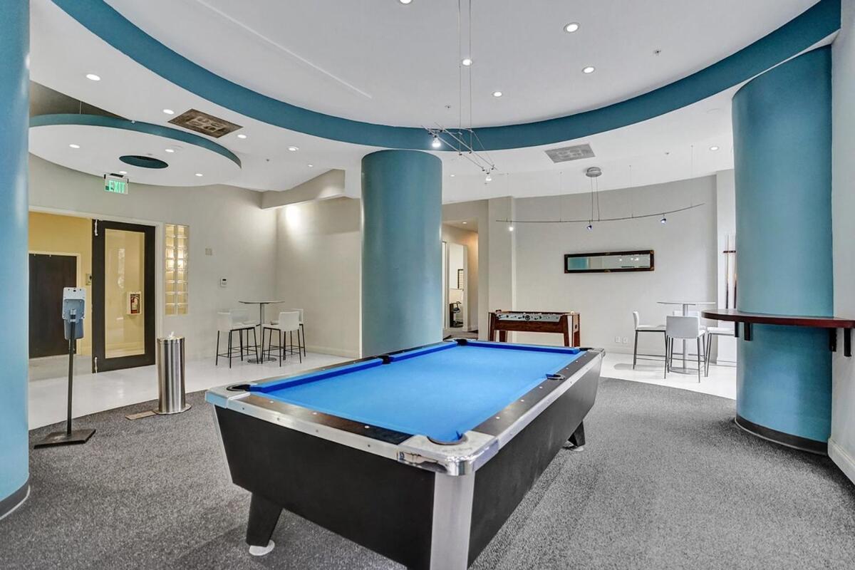 Apartment Luxury Oceanfront 3 Bedroom On The 16 Floor