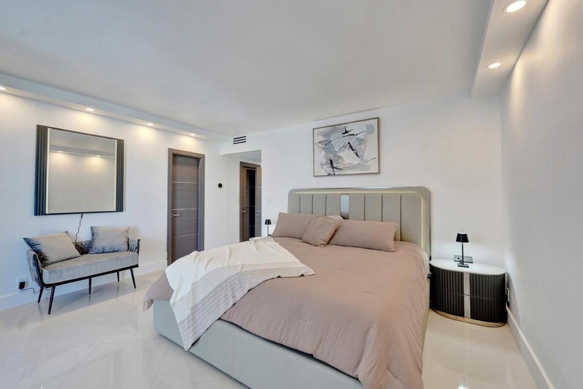 Luxury Oceanfront 3 Bedroom On The 16 Floor Apartment Hollywood