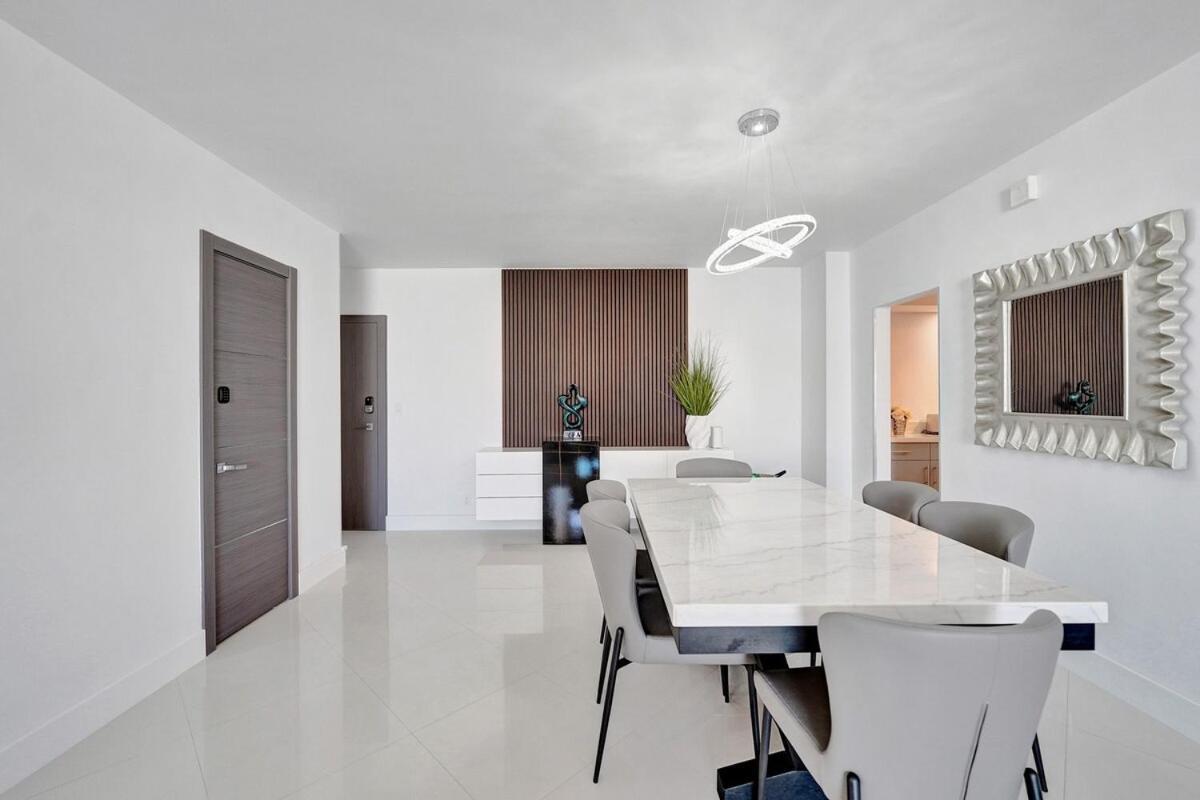 Apartment Luxury Oceanfront 3 Bedroom On The 16 Floor Hollywood