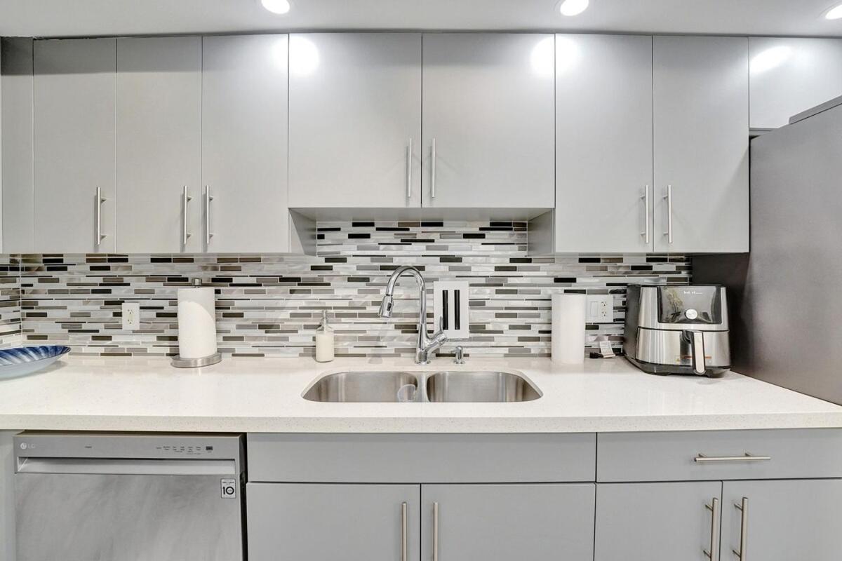 Luxury Oceanfront 3 Bedroom On The 16 Floor Apartment