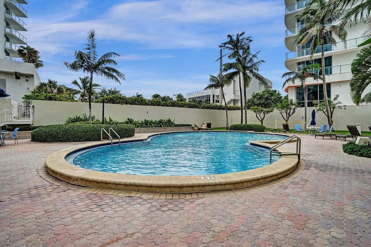 Luxury Oceanfront 3 Bedroom On The 16 Floor * Hollywood