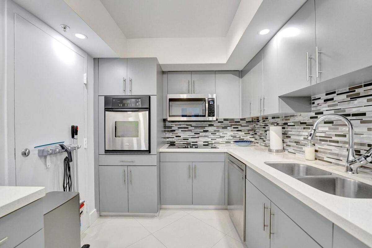 Luxury Oceanfront 3 Bedroom On The 16 Floor Apartment Hollywood
