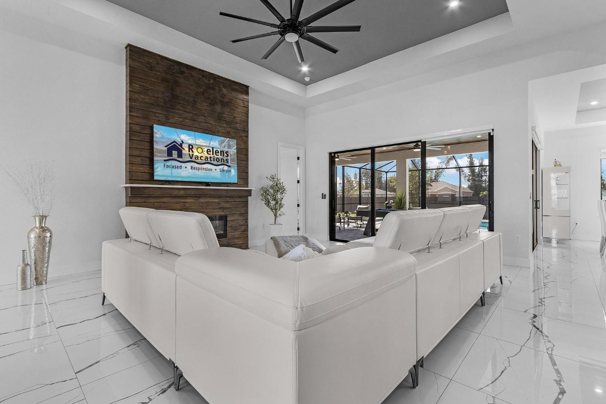 Holiday home Pool, Exercise Equipment, Pool Table & Console Game - Sunset Paradise - Roelens Vacations *