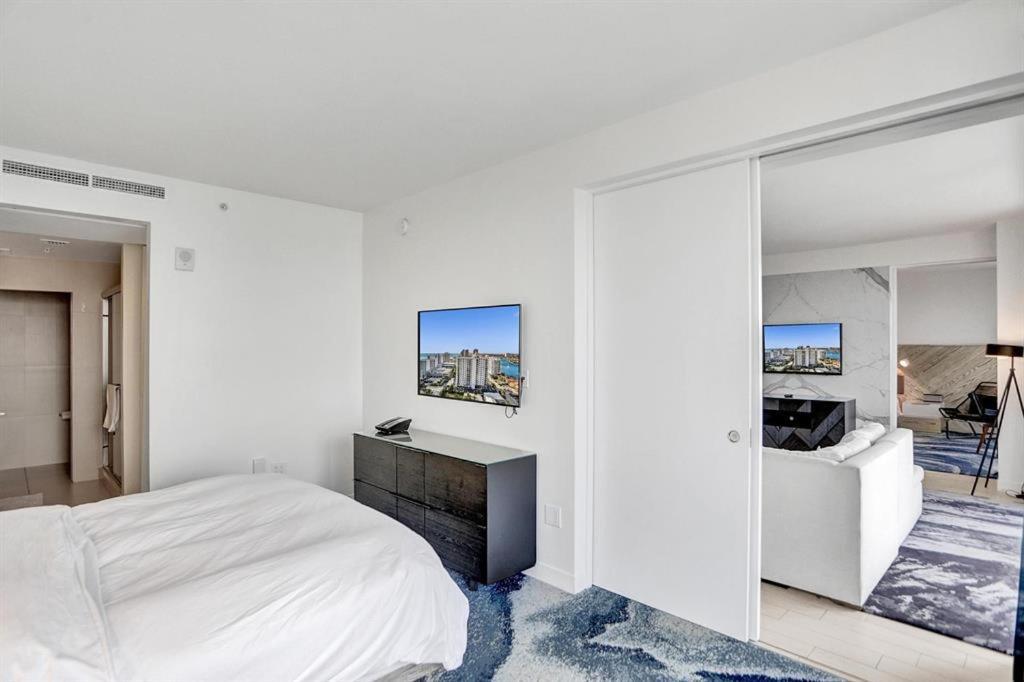 Luxury Beachfront Two Bedroom - W Residences Aparthotel *