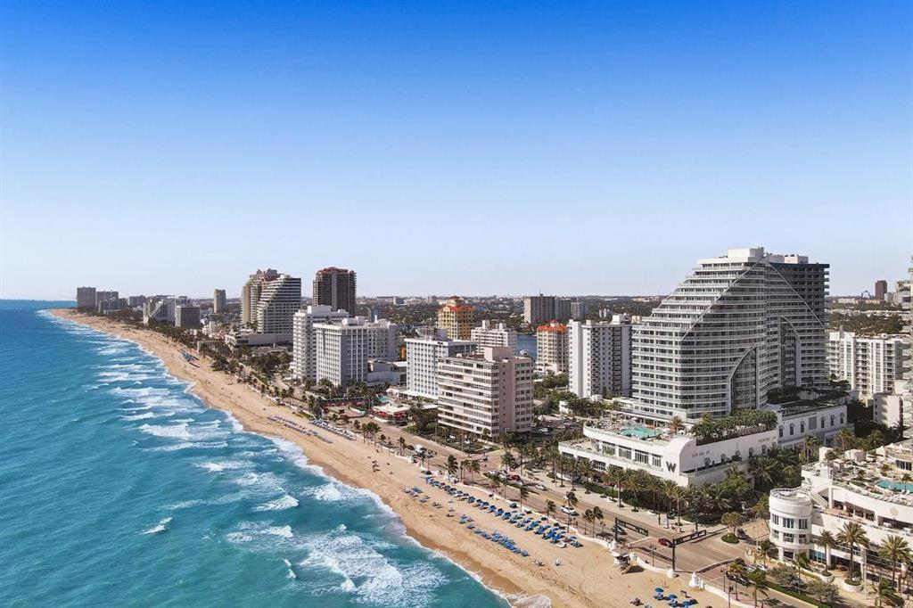 Aparthotel Luxury Beachfront Two Bedroom - W Residences Fort Lauderdale