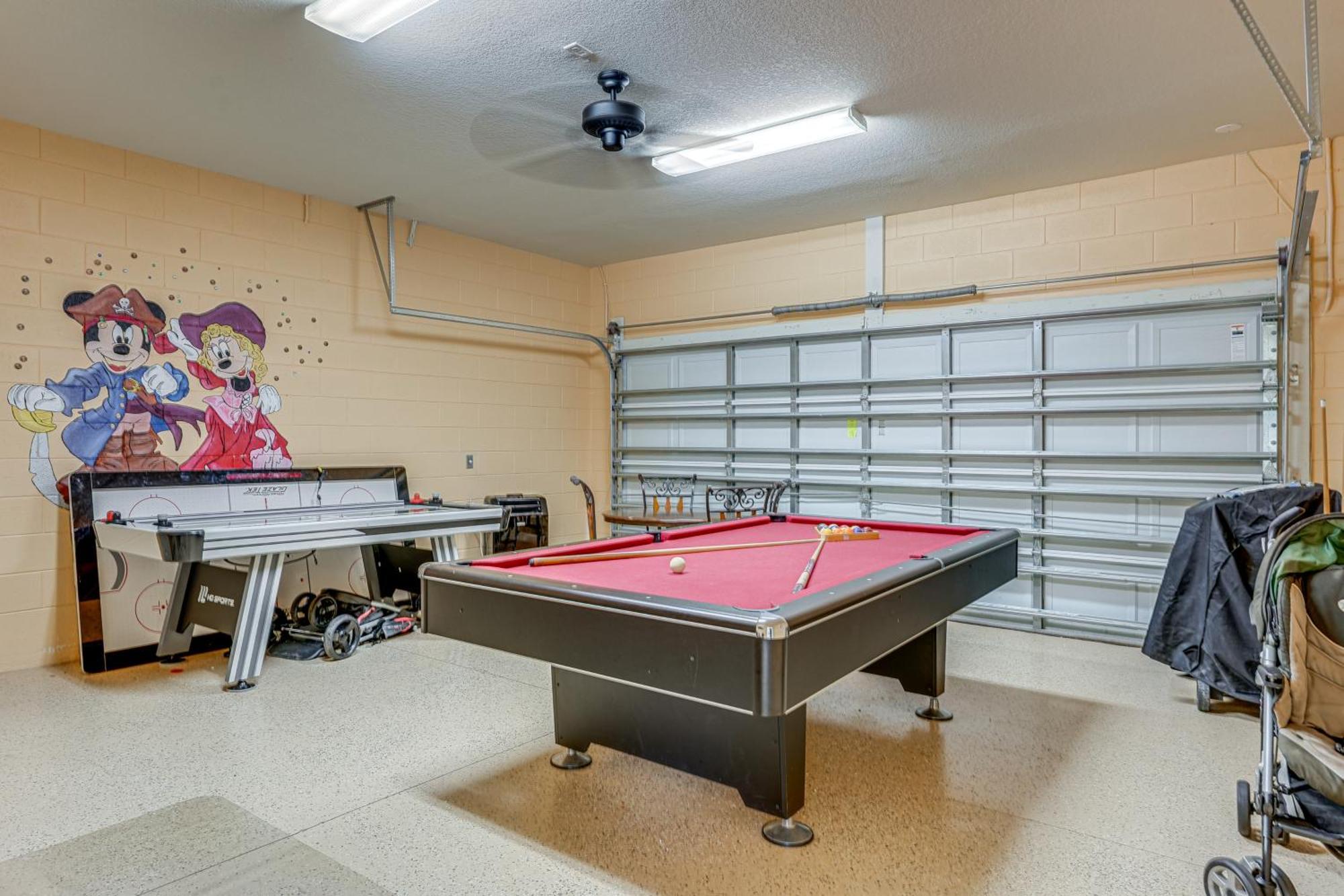 World Game Room, Pool And Perks! Orlando