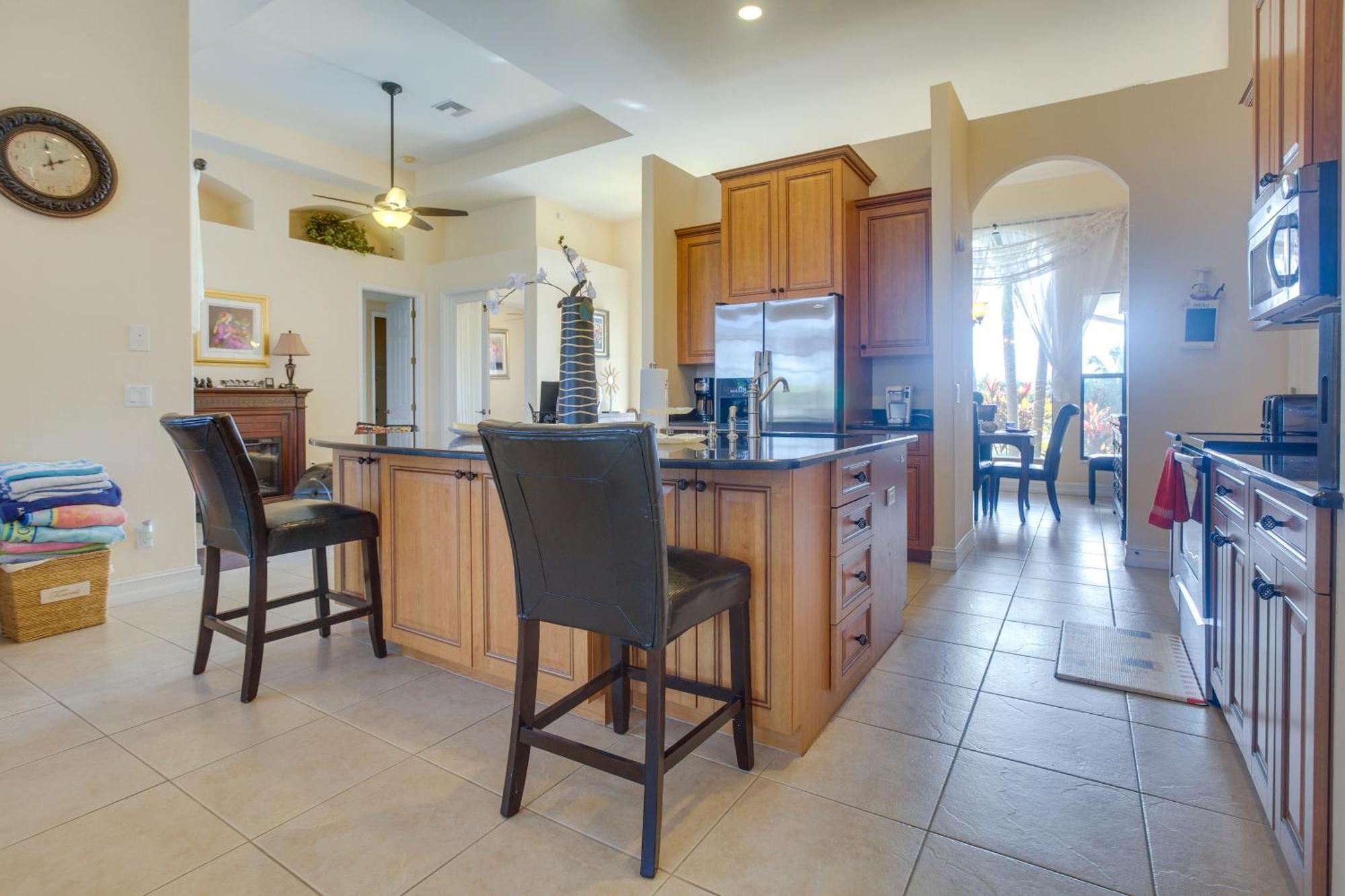 Villa Upscale With Outdoor Bar And Pool! Marco Island