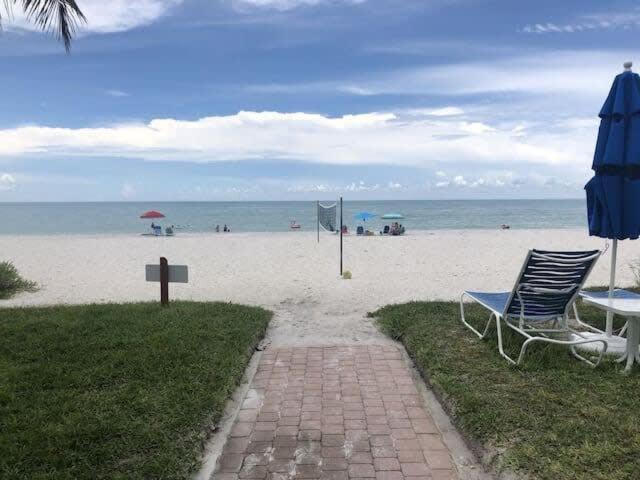 Holiday home Gorgeous At Pointe Santo, Fantastic Amenities, Walk Out Patio, And Direct Gulf Views