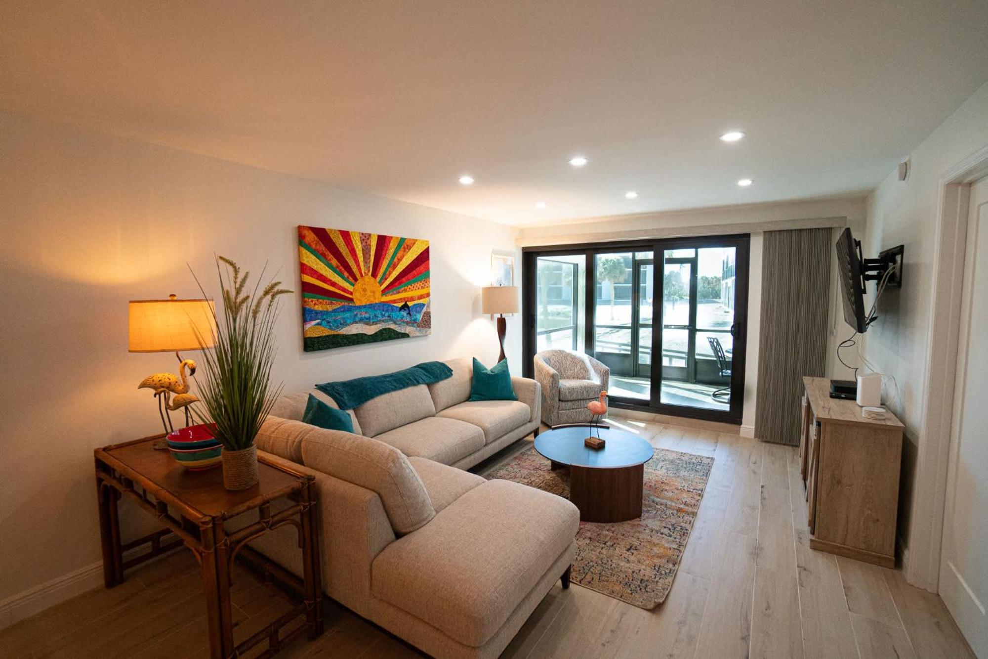 Holiday home Gorgeous At Pointe Santo, Fantastic Amenities, Walk Out Patio, And Direct Gulf Views *