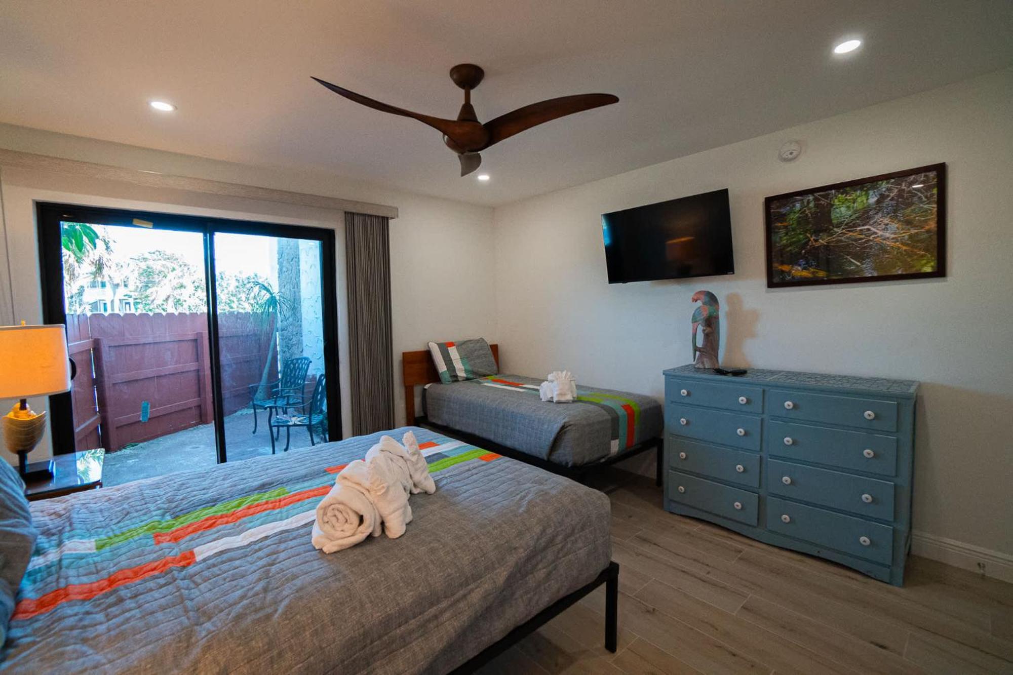 Gorgeous At Pointe Santo, Fantastic Amenities, Walk Out Patio, And Direct Gulf Views Holiday home *