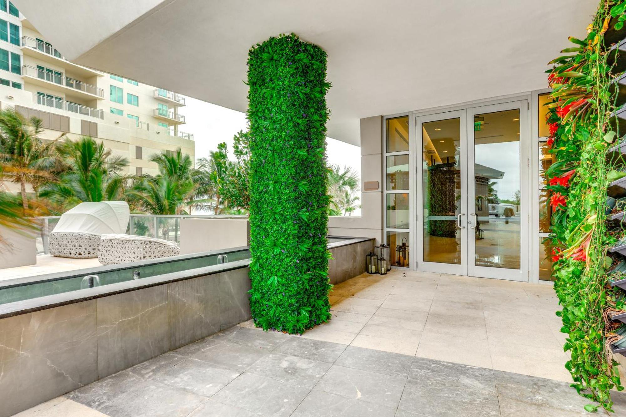 Stunning Ocean Views Riviera Condo! Apartment