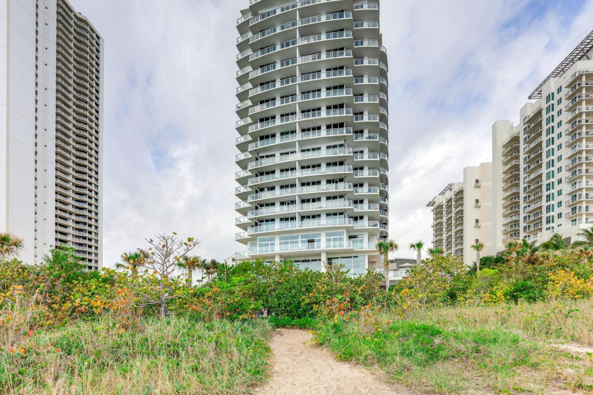 Stunning Ocean Views Riviera Condo! Apartment *
