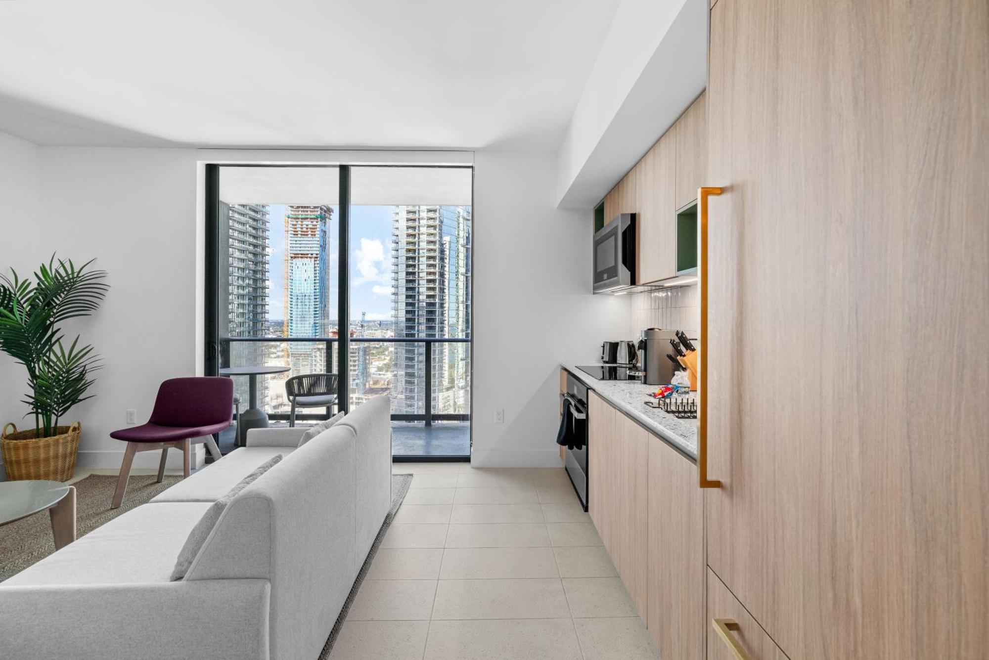 Luxury 2-bdrm In The Heart Of Downtown Miami