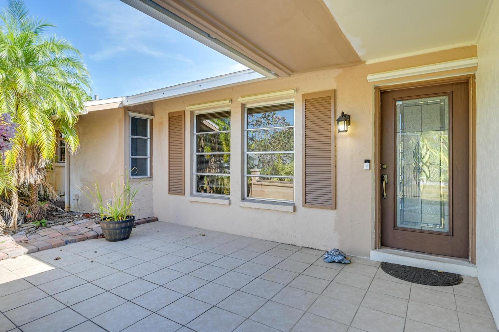 3 Mi To Botanical Garden With Hot Tub! Holiday home Naples