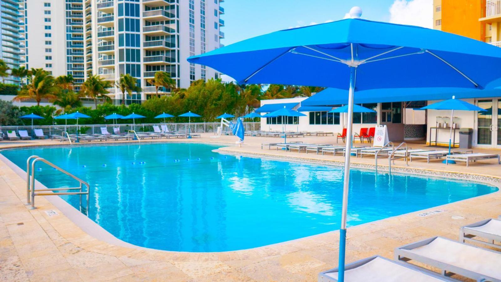 Departamento Sobre La Playa Con Vista A La Collins Ave Apartment Sunny Isles Beach