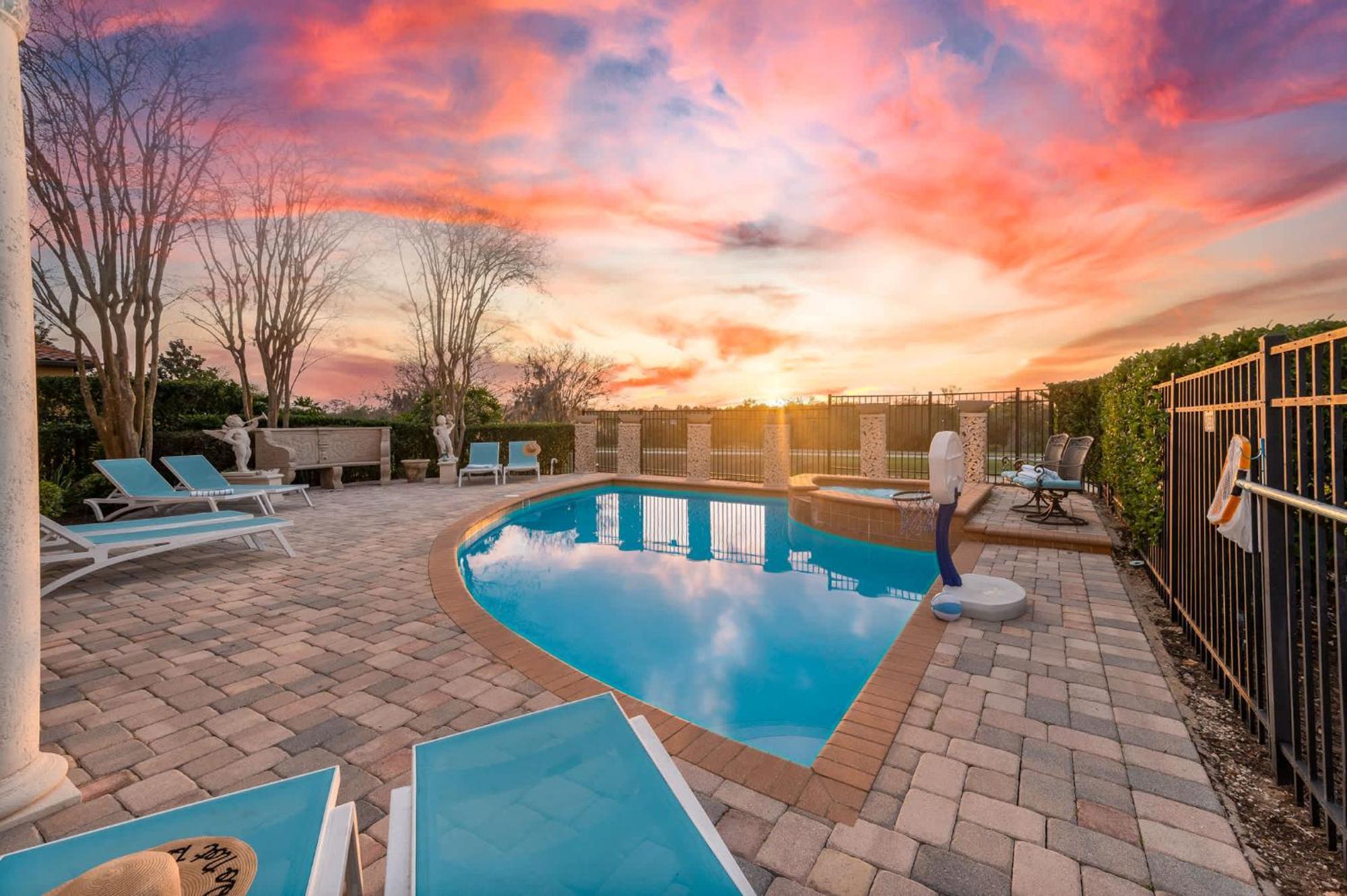 Heated Pool And Game At Reunion 6m 2 *
