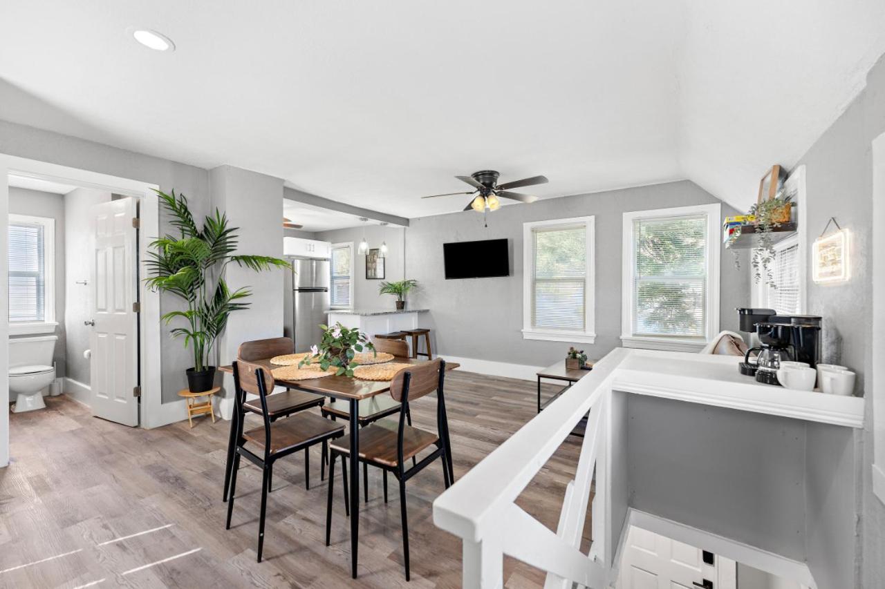 Coastal Haven Retreat * St. Petersburg