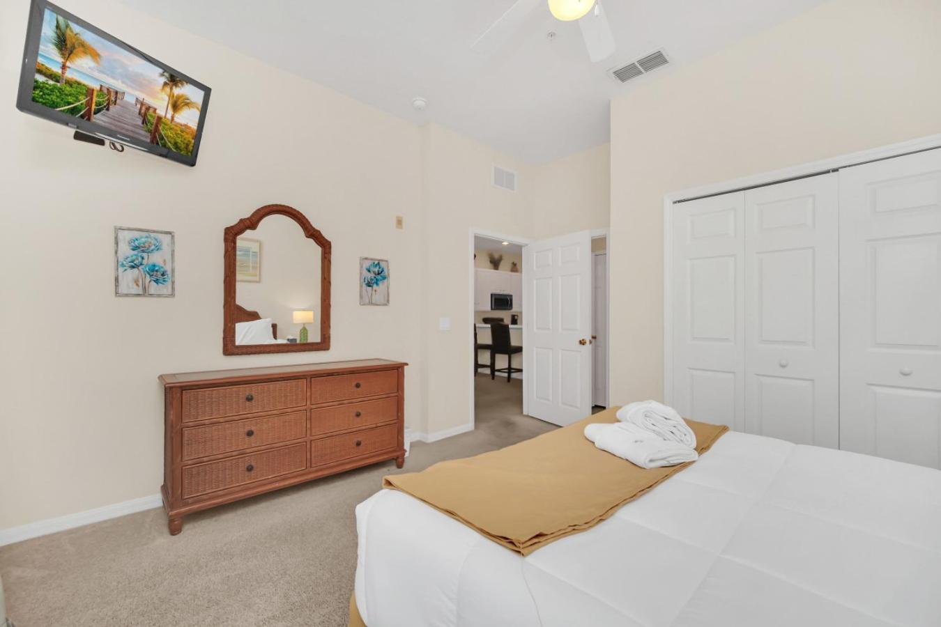 Balcony Access Splashpad Hot Tub Pool Kissimmee