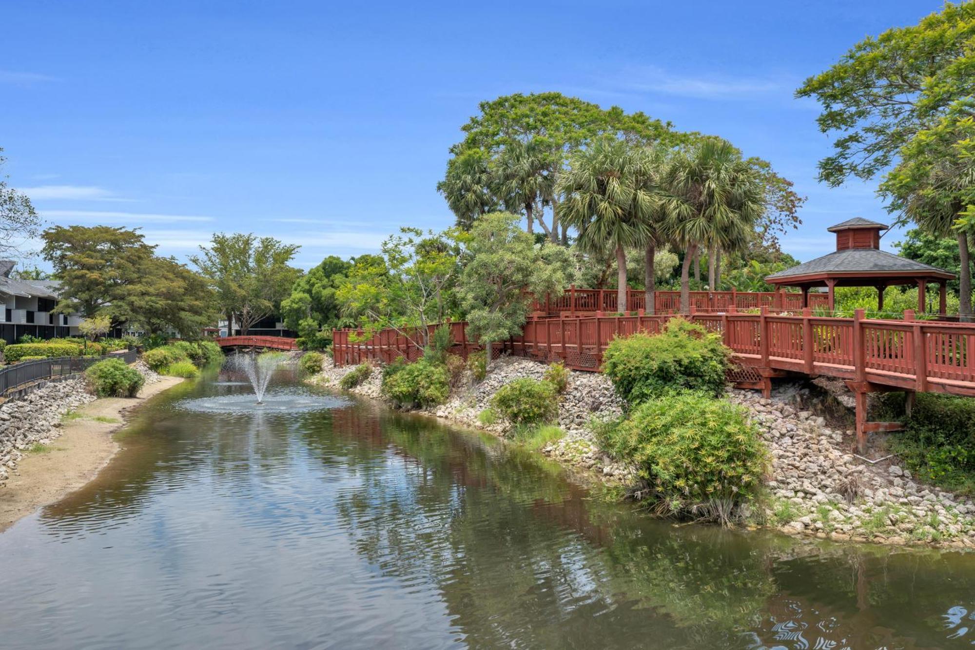 Park Shore By Mike Z (adults Only) Resort