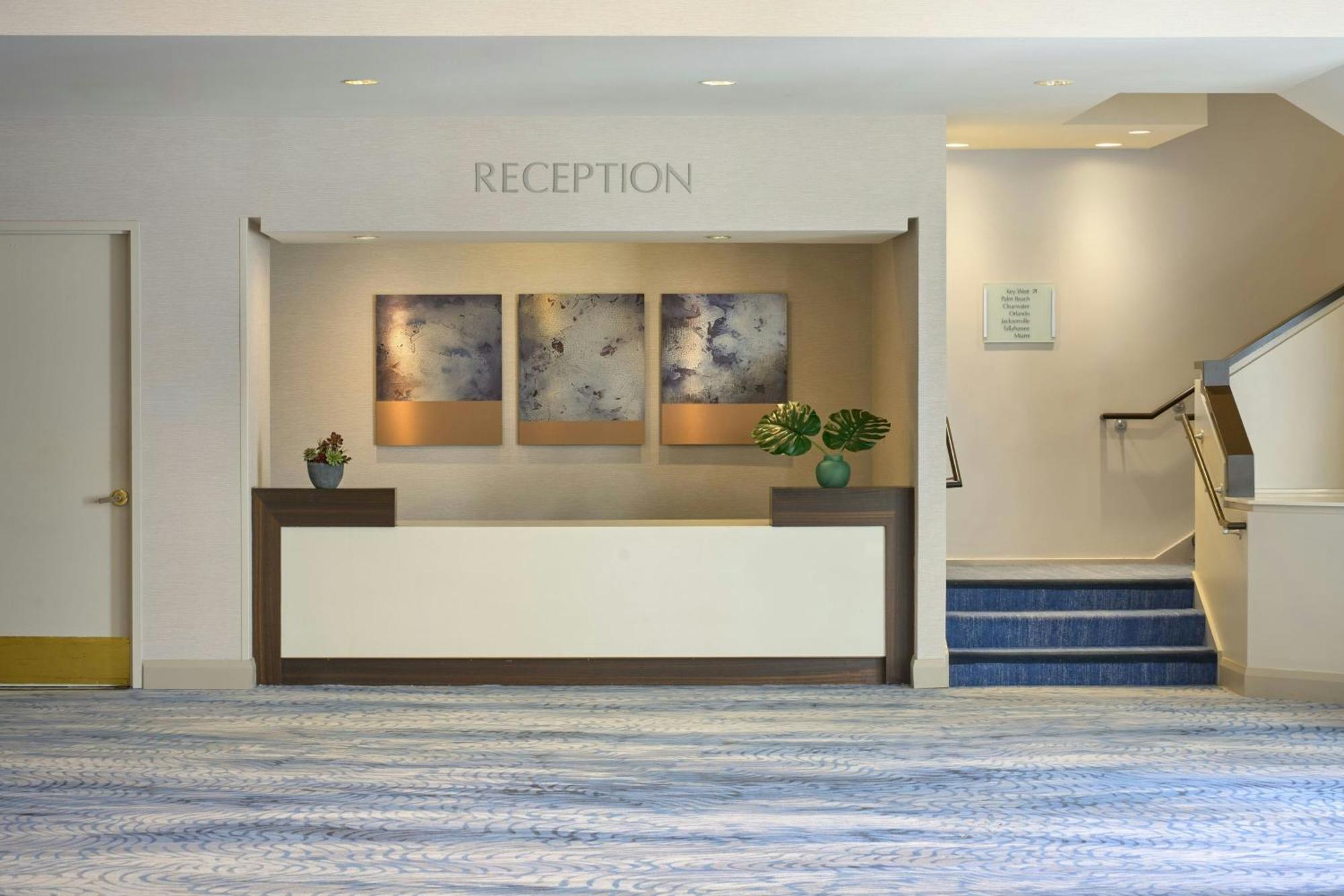 Lauderdale Marriott Harbor &