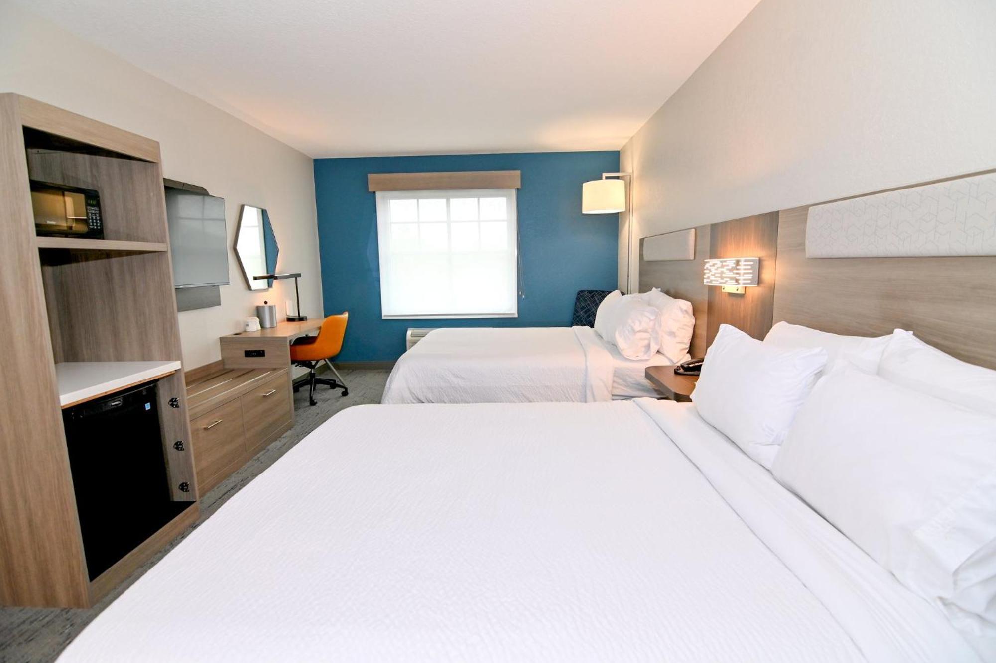 Hotel & Suites-i-95 2*